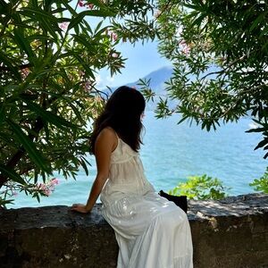 Meet your Posher, Eliza